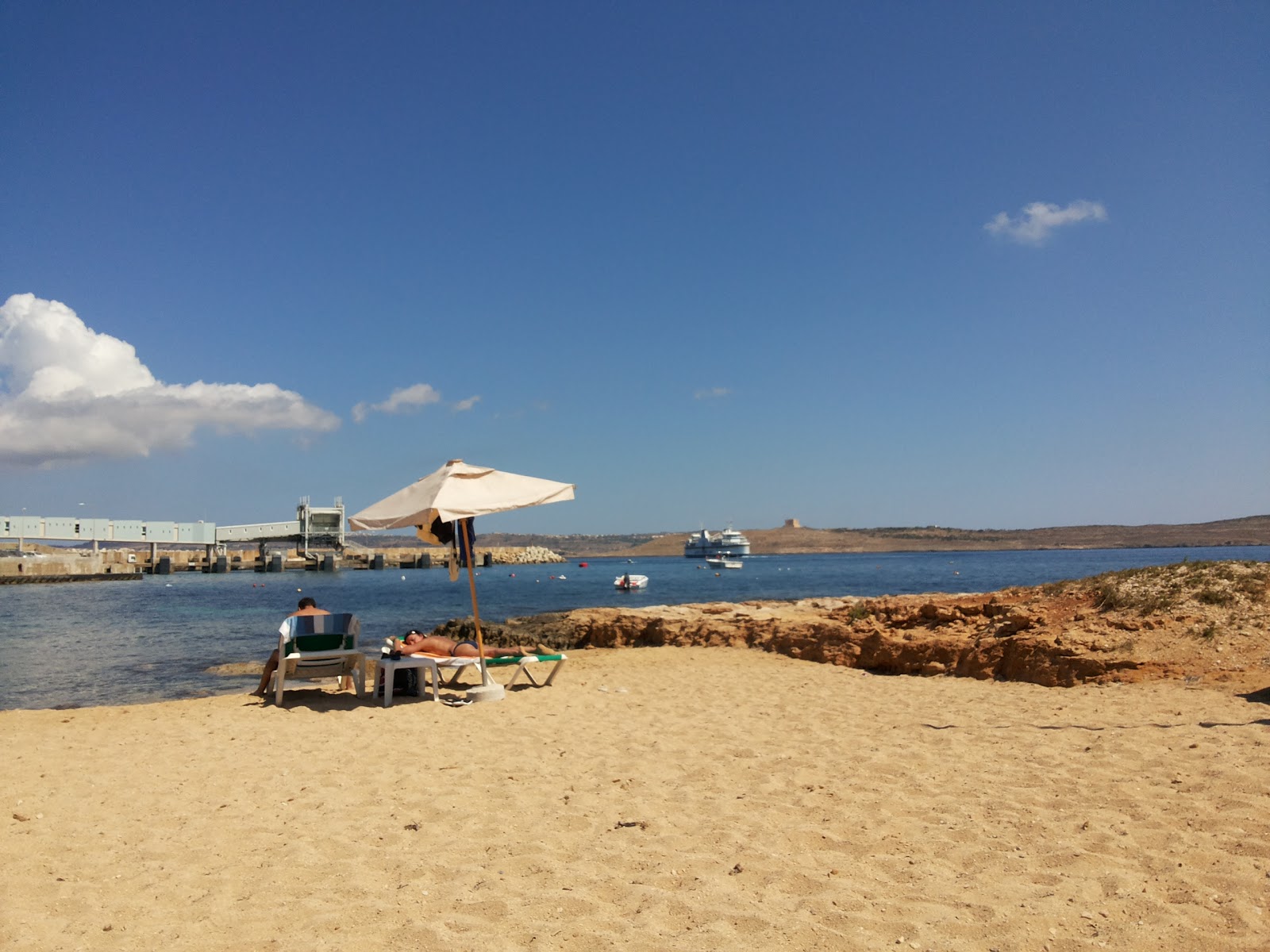 Cirkewwa Bay'in fotoğrafı çok temiz temizlik seviyesi ile