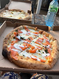 Plats et boissons du Pizzas à emporter La Perla Pizzeria - La Rochelle - n°13