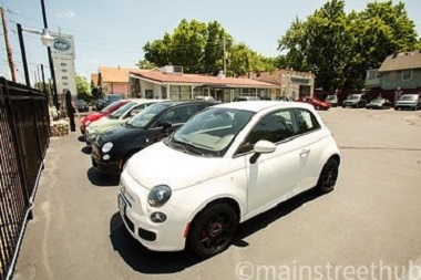 Used Car Dealer «Autobahn», reviews and photos, 1111 Westport Rd, Kansas City, MO 64111, USA