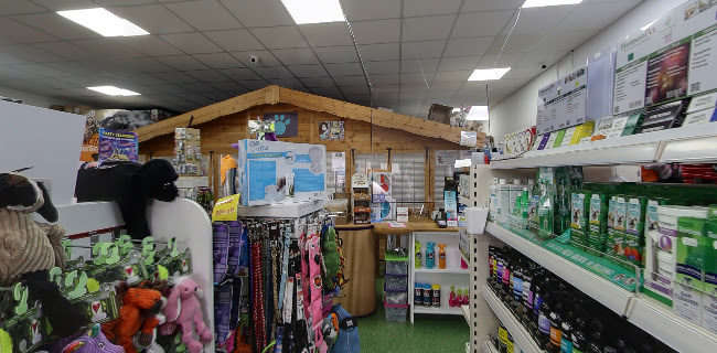 Comments and reviews of Mutts-Nutts Pet Shop & Groomers
