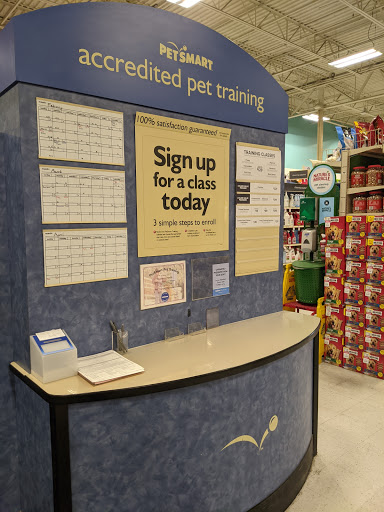 Pet Supply Store «PetSmart», reviews and photos, 2840 W Chandler Blvd, Chandler, AZ 85224, USA
