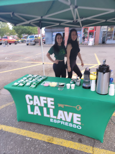 Supermarket «Fine Fare Supermarket», reviews and photos, 126 Clarke St, Brentwood, NY 11717, USA