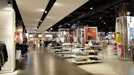 Clothing Store «Primark», reviews and photos, 160 N Gulph Rd, King of Prussia, PA 19406, USA