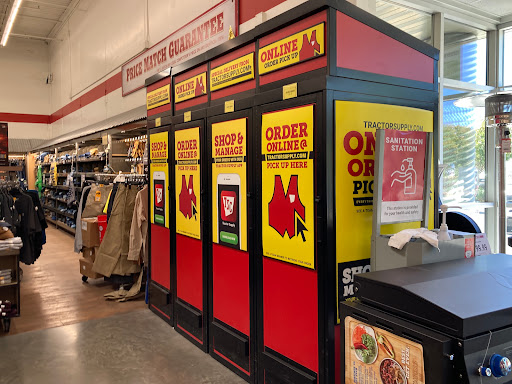 Home Improvement Store «Tractor Supply Co.», reviews and photos, 1000 American Way, Windsor, CA 95492, USA