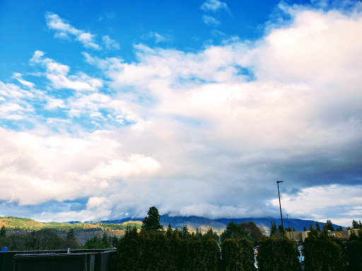 Laundromat «Washboard Eco Laundry», reviews and photos, 2940 Cascade Ave, Hood River, OR 97031, USA