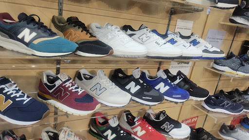 Shoe Store «New Balance Tampa», reviews and photos, 211 Westshore Plaza, Tampa, FL 33609, USA