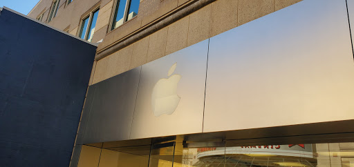 Computer Store «Apple Reston», reviews and photos, 11949 Market St, Reston, VA 20190, USA