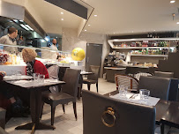Atmosphère du Restaurant libanais Rimal Paris: Le Traiteur - n°2