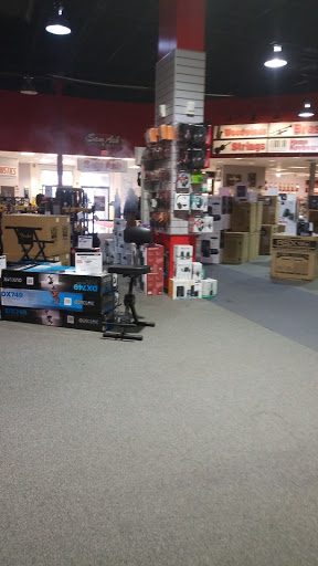 Musical Instrument Store «Sam Ash Music Stores», reviews and photos, 11805 Commons Dr, Cincinnati, OH 45246, USA