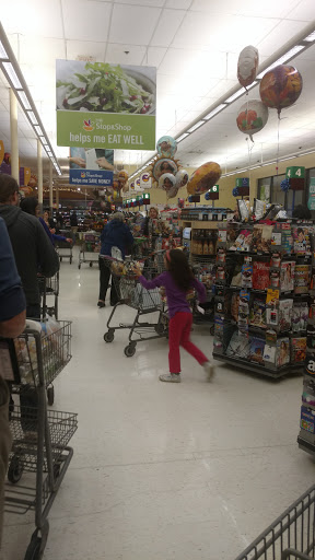 Supermarket «Super Stop & Shop», reviews and photos, 695 Main St, Winchester, MA 01890, USA