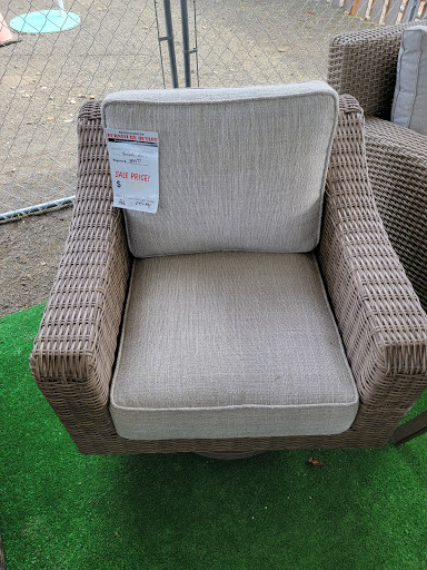 Furniture Store «Northwest Furniture Outlet», reviews and photos, 23300 S Hwy 99 E, Canby, OR 97013, USA