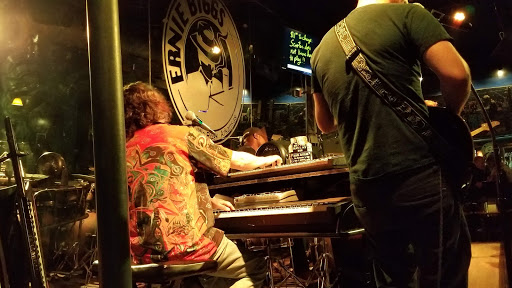 Bar «Ernie Biggs», reviews and photos, 307 President Clinton Ave, Little Rock, AR 72201, USA