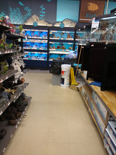 Pet Supply Store «Petco Animal Supplies», reviews and photos, 1 US-46, Totowa, NJ 07512, USA