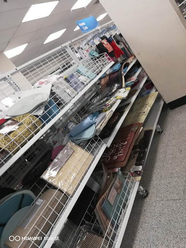 Clothing Store «Ross Dress for Less», reviews and photos, 8361 On the Mall, Buena Park, CA 90620, USA