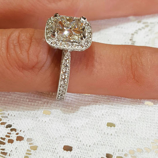 Jewelry Store «Cachet Fine Jewelry», reviews and photos, 2860 Piedmont Rd NE, Atlanta, GA 30305, USA