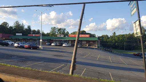 Colonial Heights Hardware in Kingsport, Tennessee