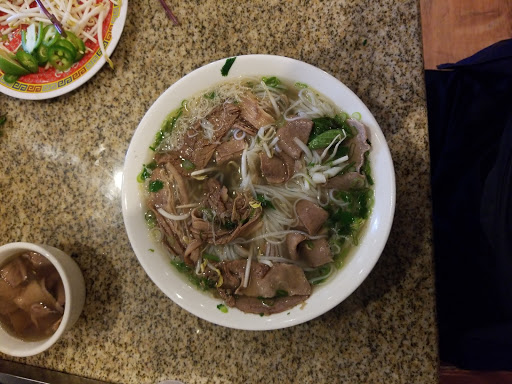 Shopping Mall «Colonial Village Shopping Center», reviews and photos, 1723 Wilson Blvd, Arlington, VA 22209, USA