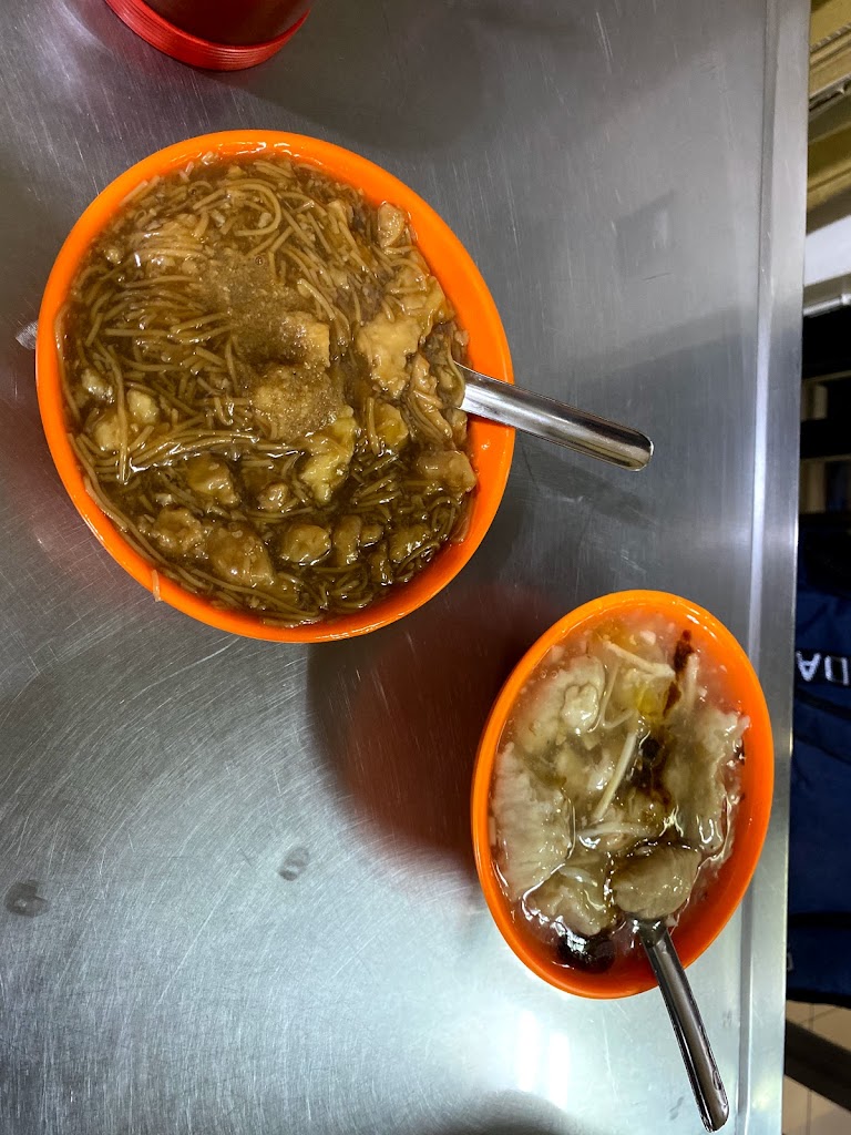 原萬華戲院大腸麵線魷魚羹 的照片