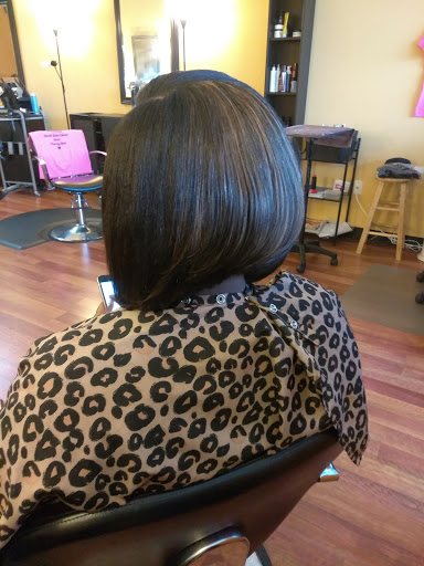 Beauty Salon «Upscale Salon & Weave Center», reviews and photos, 4447 Wade Green Rd, Kennesaw, GA 30144, USA