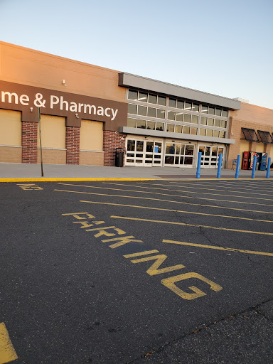Department Store «Walmart Supercenter», reviews and photos, 100 N Main St, Manville, NJ 08835, USA