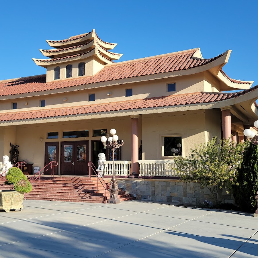 Thiền Viện Chân Nguyên / Buddhist Meditation Center