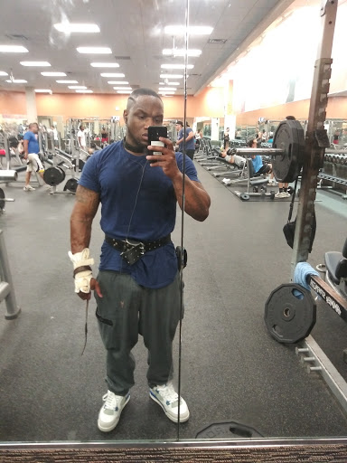 Gym «LA Fitness», reviews and photos, 3223 Fairlane Dr, Allen Park, MI 48101, USA