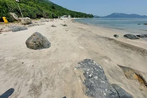 Tong Fuk Beach image