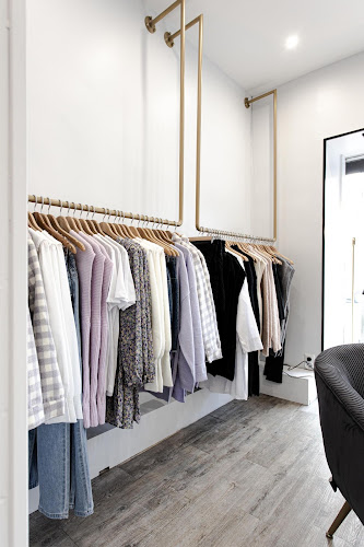 Magasin de vêtements pour femmes Chanaé La Haye