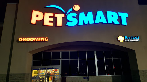 Pet Supply Store «PetSmart», reviews and photos, 5 Mystic View Rd, Everett, MA 02149, USA