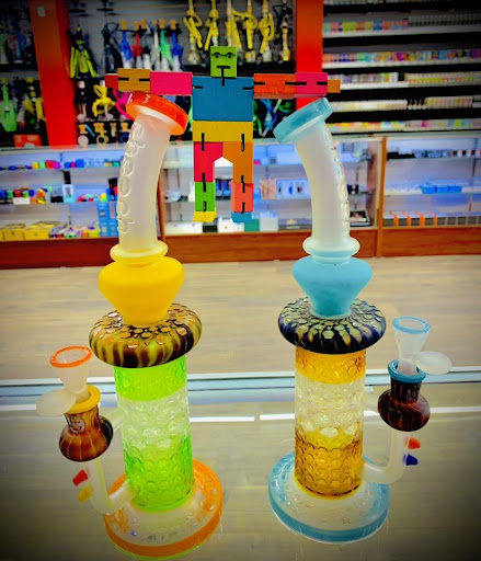 Tobacco Shop «Pine-Apple Xpress Smoke Shop Vape Shop, & Hookahs Sugar Land», reviews and photos, 10701 W Bellfort Ave b182, Houston, TX 77099, USA