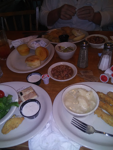American Restaurant «Cracker Barrel Old Country Store», reviews and photos, 757 Lynnhaven Pkwy, Virginia Beach, VA 23452, USA