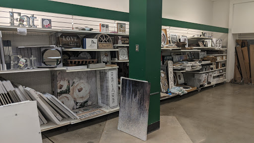 Discount Store «Bargain Hunt», reviews and photos, 30 Orchard Park Dr, Greenville, SC 29615, USA