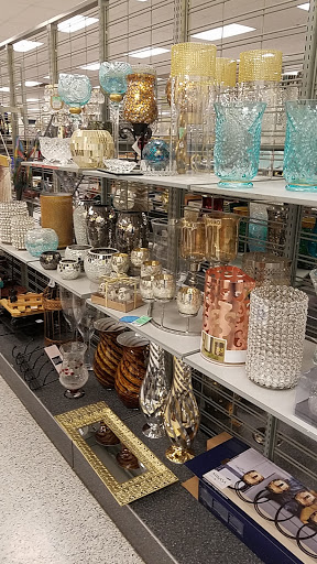 Clothing Store «Ross Dress for Less», reviews and photos, 1217 W State Hwy 114, Grapevine, TX 76051, USA