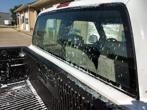 Keep It Clean Lube N Wash en Topeka