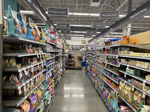 Pet Supply Store «PetSmart», reviews and photos, 1410 NE 23rd St, Pompano Beach, FL 33062, USA