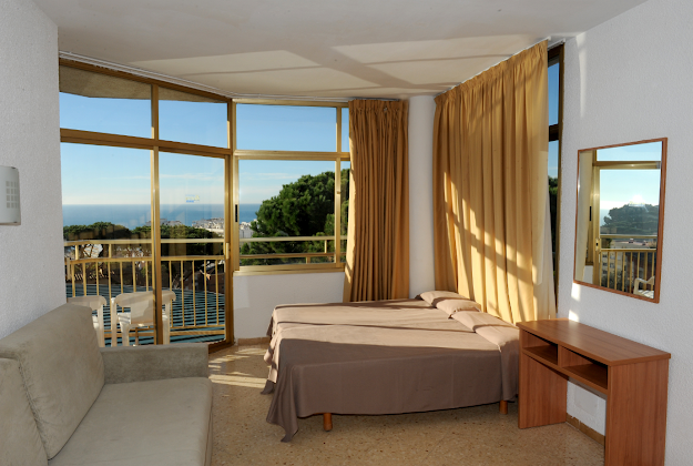 Photos du propriétaire hôtels Bolero Park 17310 Lloret de Mar
