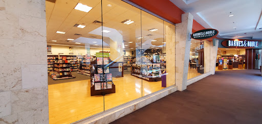 Book Store «Barnes & Noble», reviews and photos, 1317 Lloyd Center, Portland, OR 97232, USA