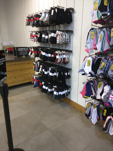 Shoe Store «DSW Designer Shoe Warehouse», reviews and photos, 3665 Washtenaw Ave, Ann Arbor, MI 48104, USA