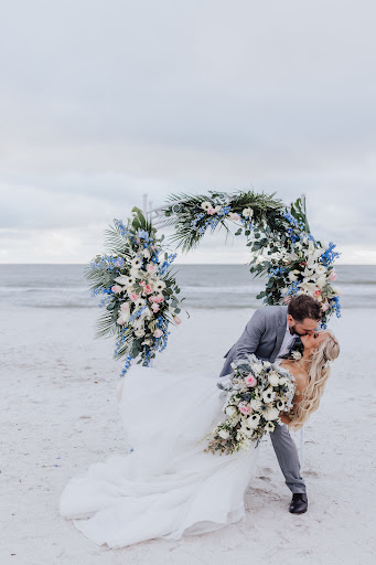 Florist «Flowers By Voytek», reviews and photos, 9524 Blind Pass Rd, St Pete Beach, FL 33706, USA