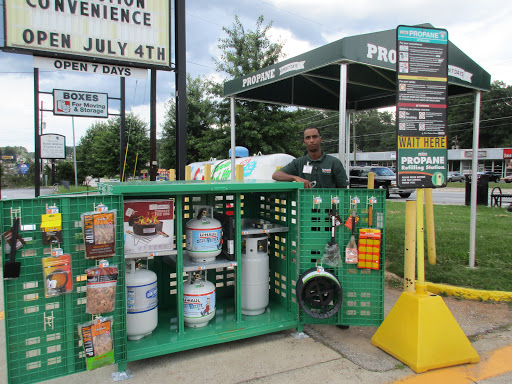 Truck Rental Agency «U-Haul Moving & Storage of Stone Mountain», reviews and photos, 4940 Memorial Dr, Stone Mountain, GA 30083, USA