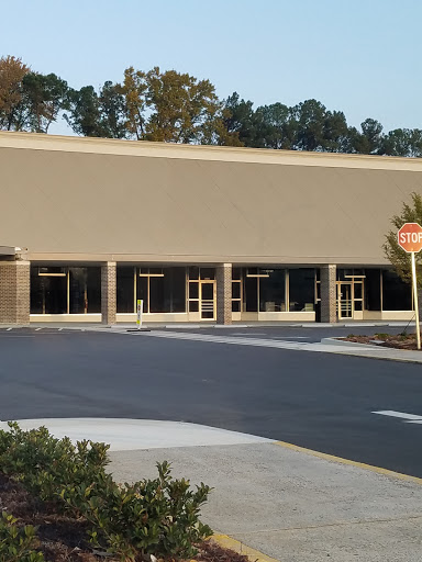 Thrift Store «Last Chance Thrift Store», reviews and photos, 5488 Peachtree Industrial Blvd, Chamblee, GA 30341, USA