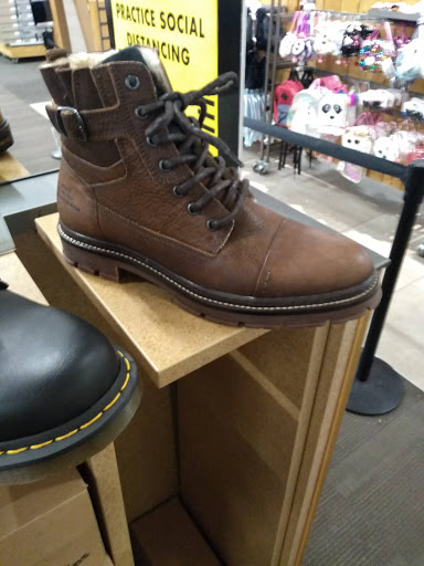 Shoe Store «DSW Designer Shoe Warehouse», reviews and photos, 4436 13th Ave SW, Fargo, ND 58103, USA