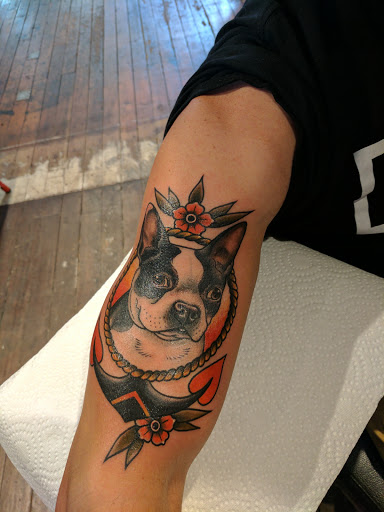 Tattoo Shop «Icon Tattoo Studio», reviews and photos, 813 N Russell St, Portland, OR 97227, USA