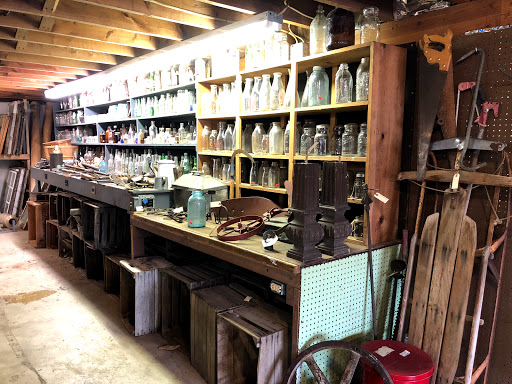 Antique Furniture Store «Old American Barn», reviews and photos, 107 Martinsburg Ave, Gordonsville, VA 22942, USA
