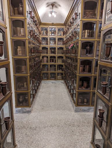 Funeral Home «Wilhelm Portland Memorial Funeral Home», reviews and photos, 6705 SE 14th Ave, Portland, OR 97202, USA