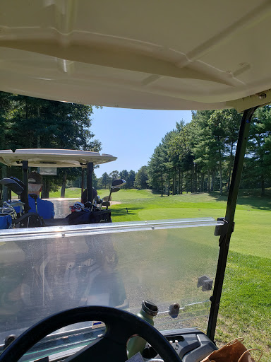 Golf Course «Pinecrest Golf Course», reviews and photos, 25 Pinehurst Dr, Richmond, RI 02812, USA