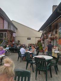 Atmosphère du Restaurant de spécialités alsaciennes La Couronne de Roeschwoog - Flammkueche Restaurant à Rœschwoog - n°7