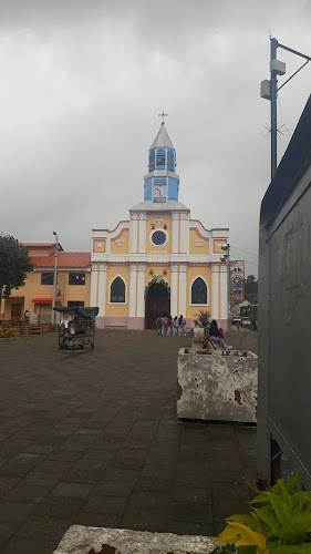 Iglesia Católica Central de Cumbe - Iglesia