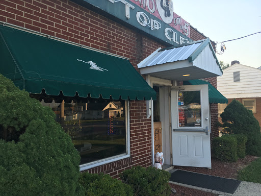 Dry Cleaner «Tip Top Cleaners», reviews and photos, 337 Wayne Ave, Chambersburg, PA 17201, USA