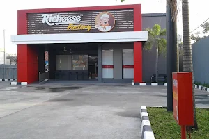 Richeese Factory Ceger image